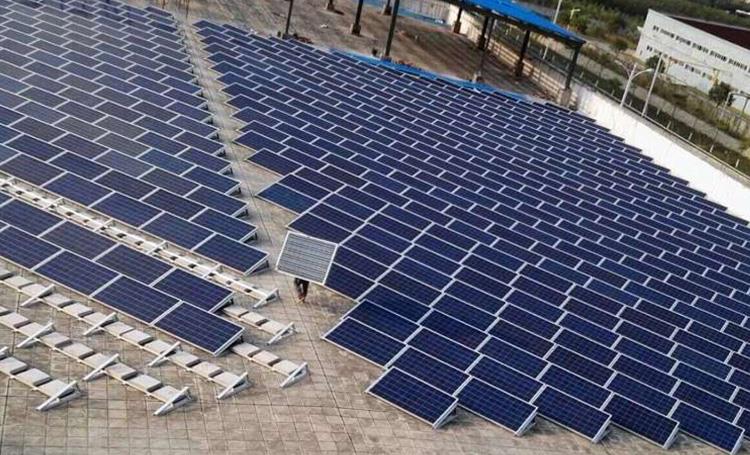 Flat Roof Solar Panel Mounting.jpg Flat Roof Solar Panel Mounting.jpg