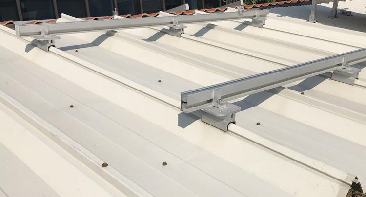 Standing Seam Roof Clamp.jpg
