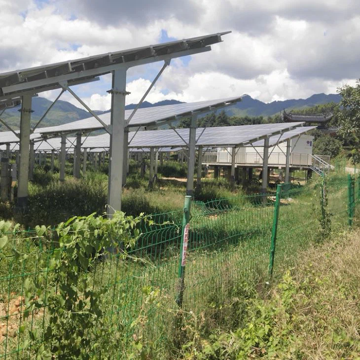Wire Fence With Triangle Bends